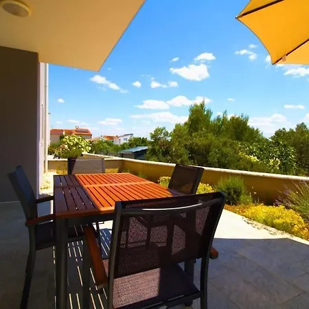 Apartman Nada מורטר